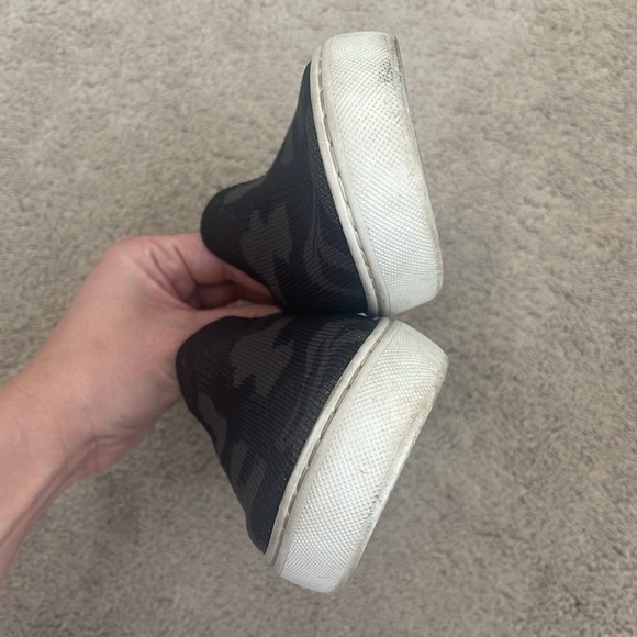 Rothy’s The Original Slip On Sneakers Size 7 - Picture 2 of 7